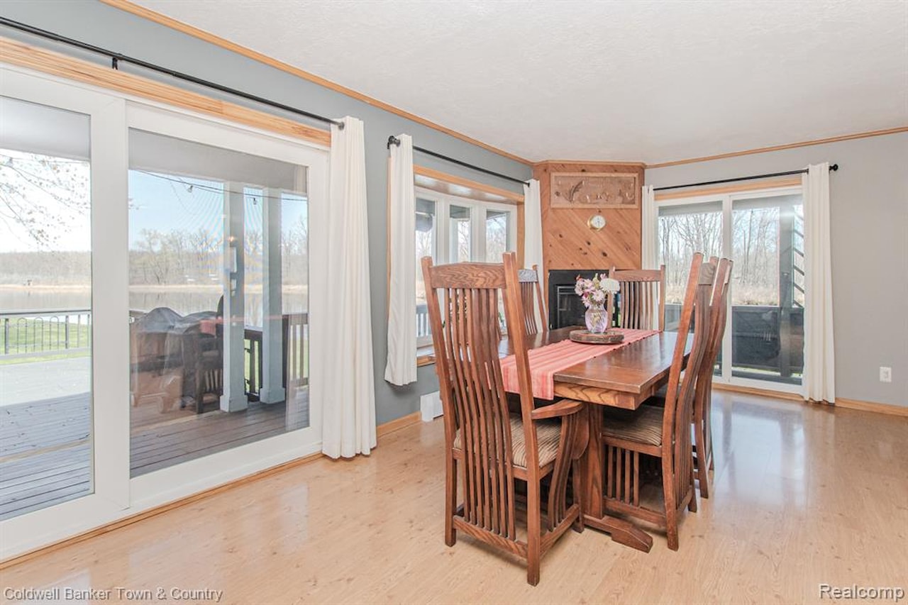 4405 Shoreview Ln in Hamburg Twp, MI Photo 22