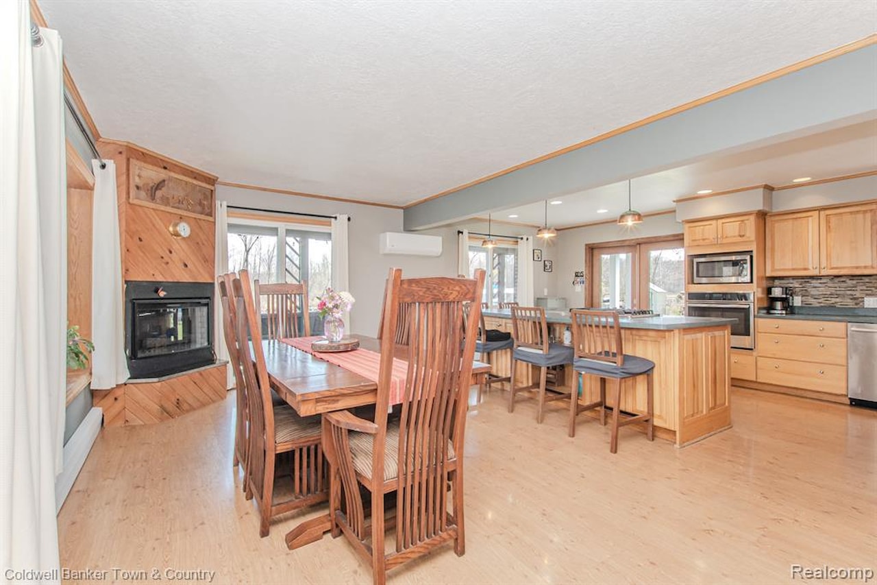 4405 Shoreview Ln in Hamburg Twp, MI Photo 24