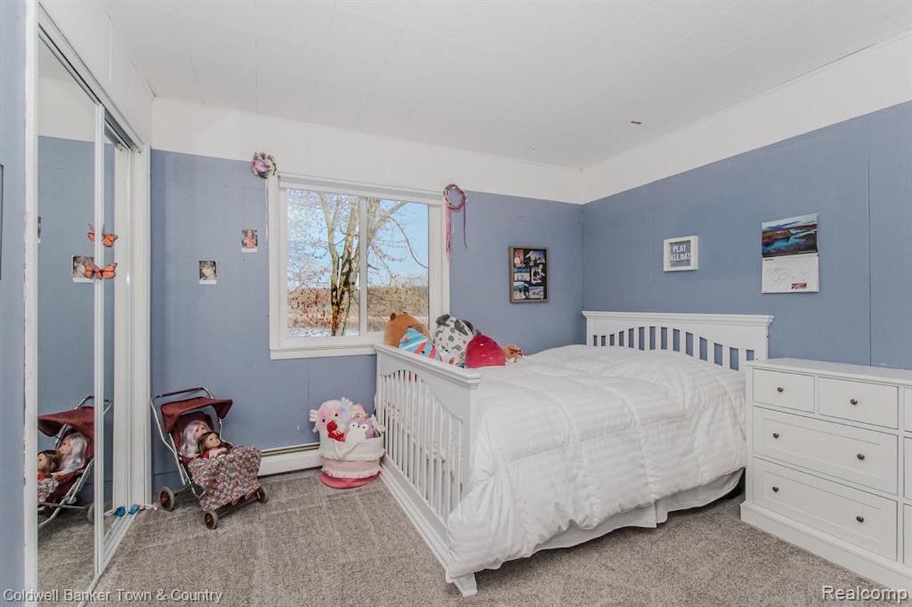 4405 Shoreview Ln in Hamburg Twp, MI Photo 41