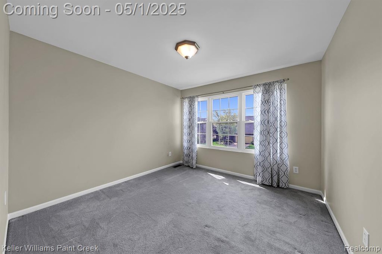 2397 Cedar Knoll Dr in Troy, MI Photo 15