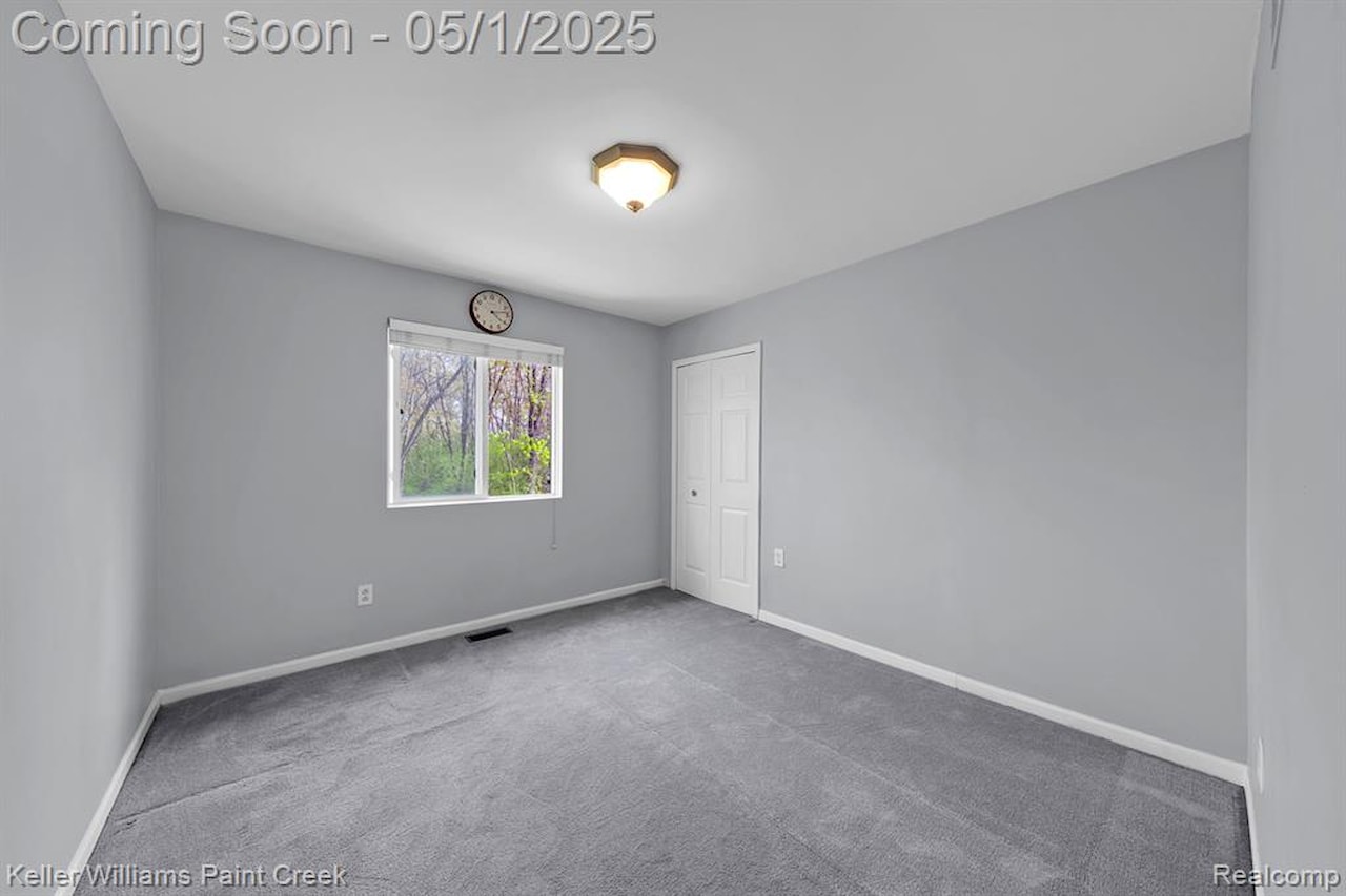 2397 Cedar Knoll Dr in Troy, MI Photo 17