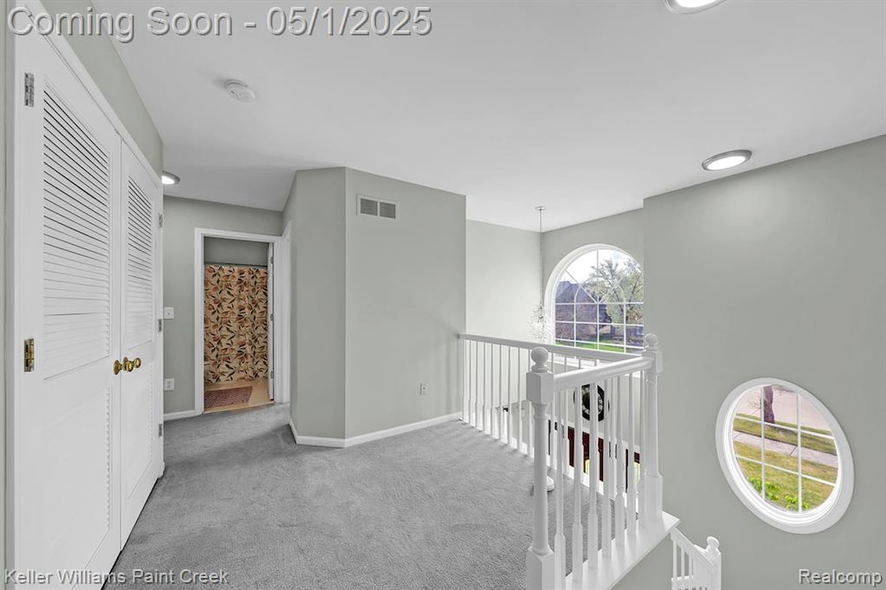 2397 Cedar Knoll Dr in Troy, MI Photo 18