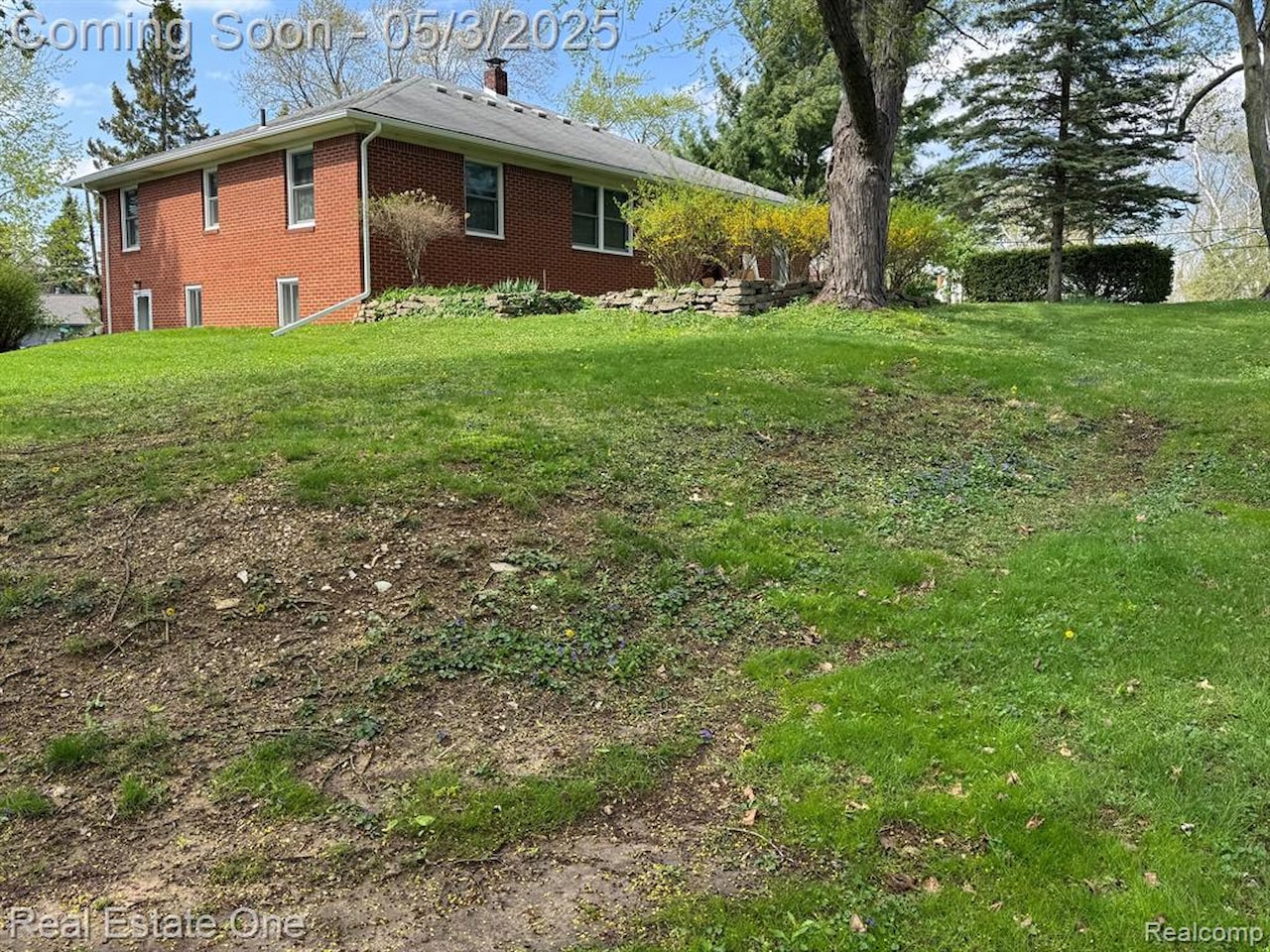 84 Lyford Rd in Waterford Twp, MI Photo 4