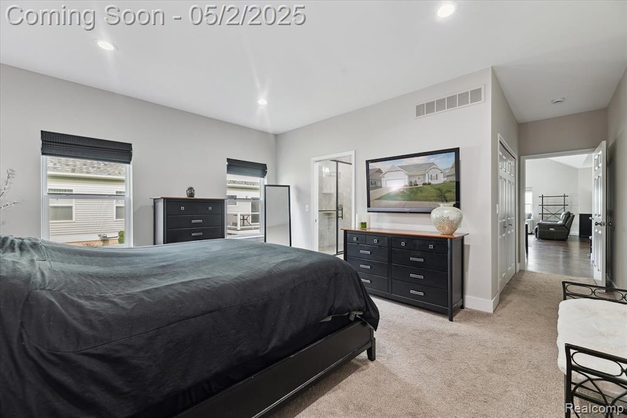 323 Dorchester Dr #29 in Howell, MI Photo 20