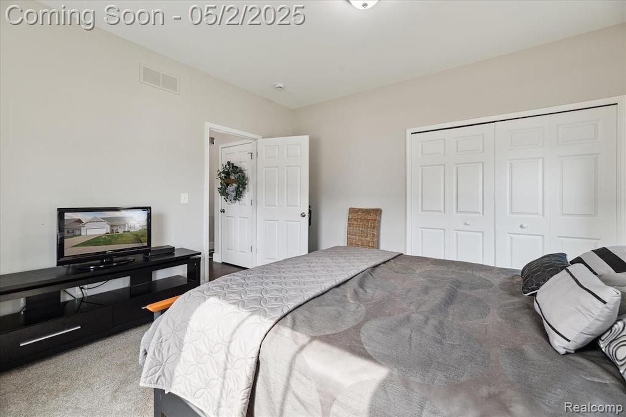 323 Dorchester Dr #29 in Howell, MI Photo 8