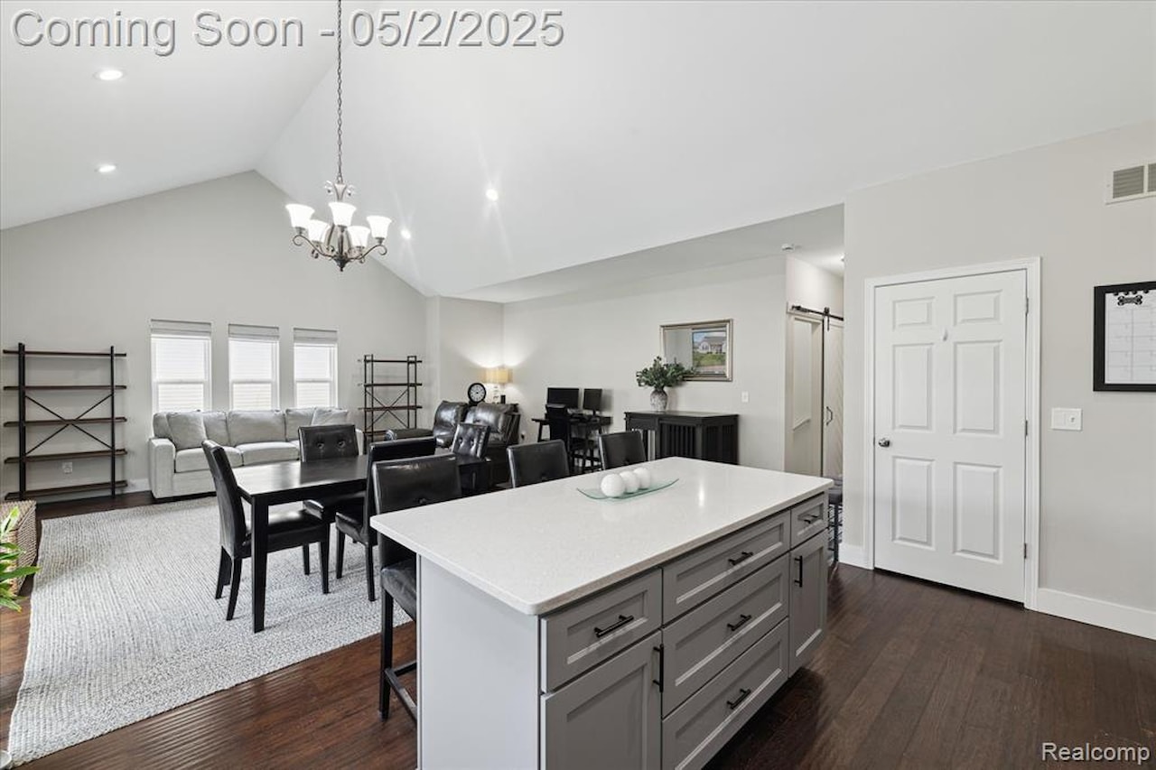 323 Dorchester Dr #29 in Howell, MI Photo 18