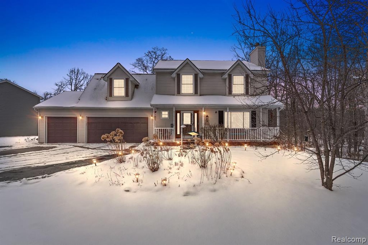 2008 Laurel Oak Dr in Oceola Twp, MI