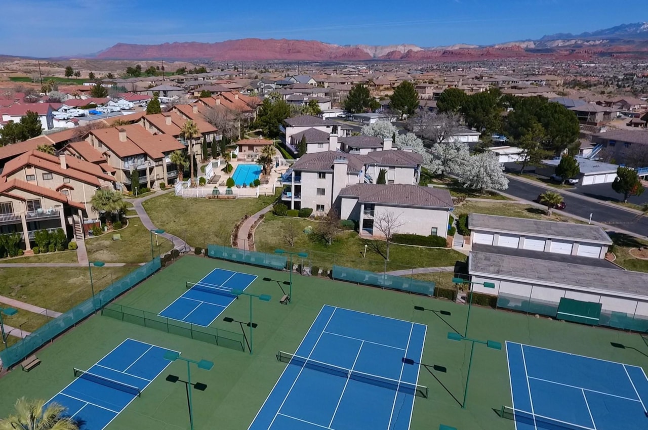 860 S Village RD #Z-10 St George, UT 84770 condo for sale, MLS#25-257876 - Erika Rogers Photo 18