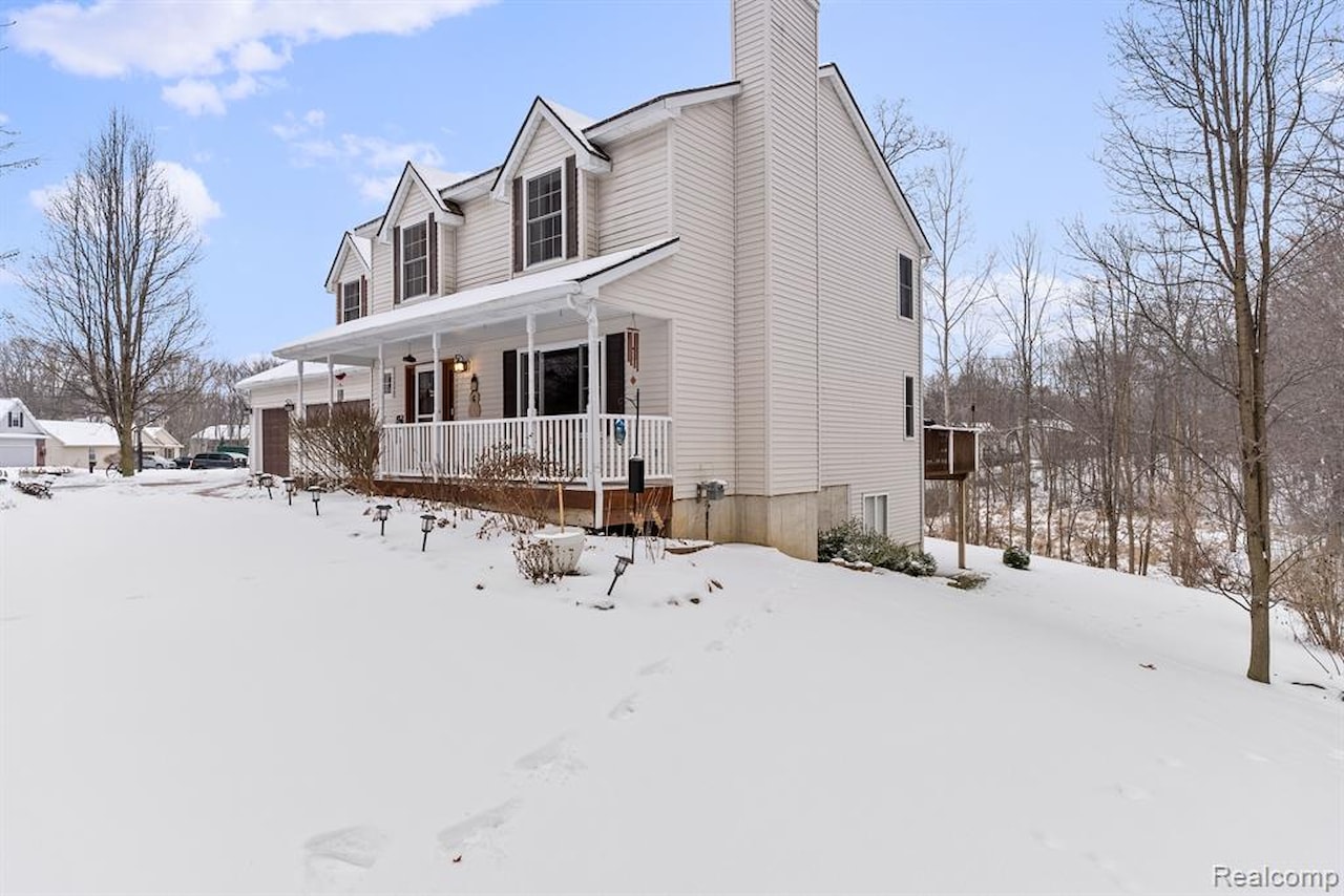 2008 Laurel Oak Dr in Oceola Twp, MI Photo 3