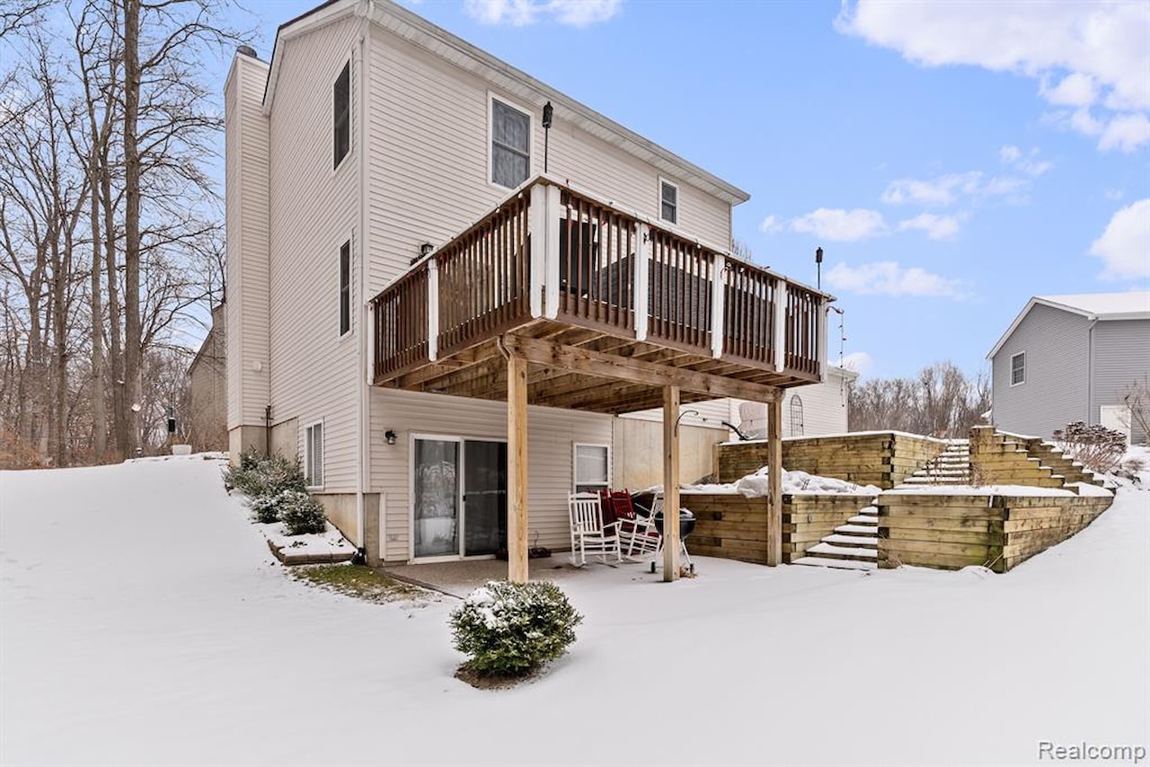 2008 Laurel Oak Dr in Oceola Twp, MI Photo 4