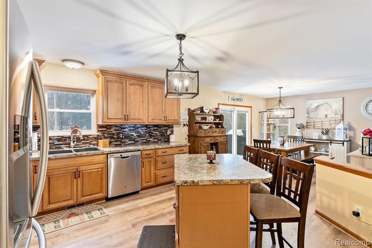 2008 Laurel Oak Dr in Oceola Twp, MI Photo 13