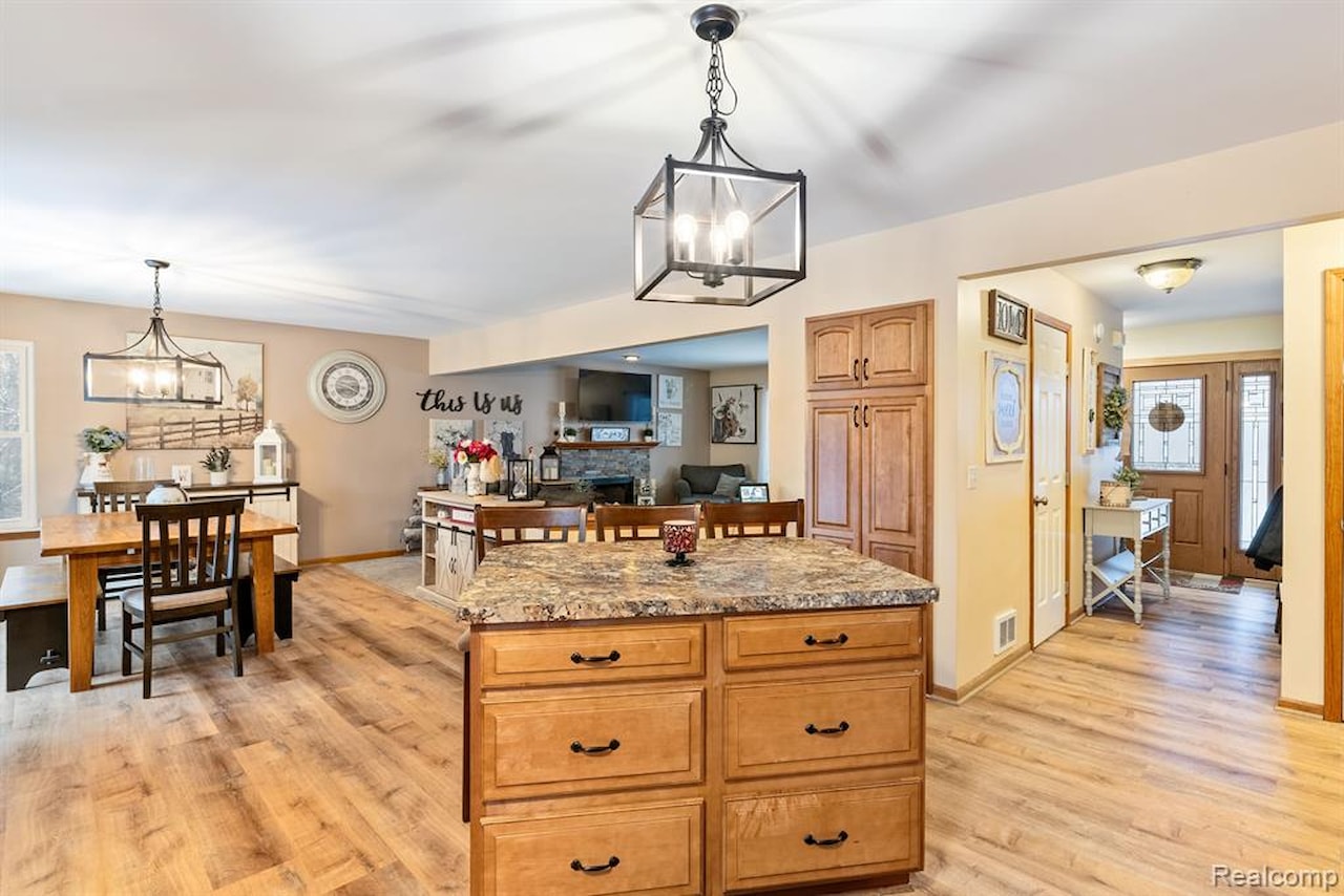 2008 Laurel Oak Dr in Oceola Twp, MI Photo 14