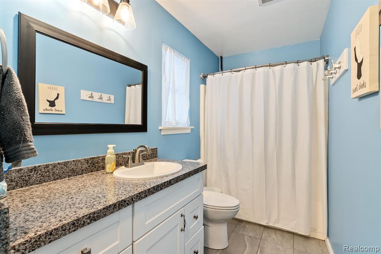 2008 Laurel Oak Dr in Oceola Twp, MI Photo 17