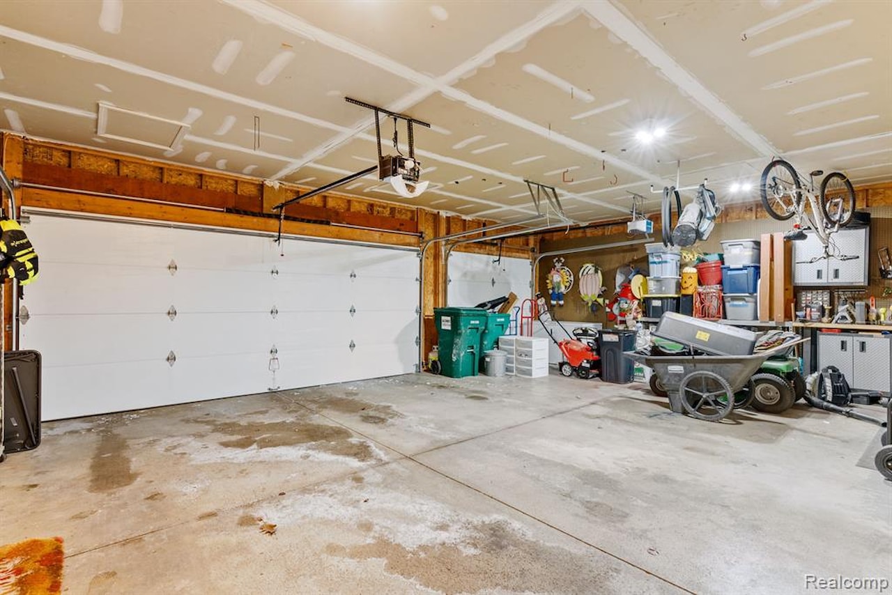 2008 Laurel Oak Dr in Oceola Twp, MI Photo 32