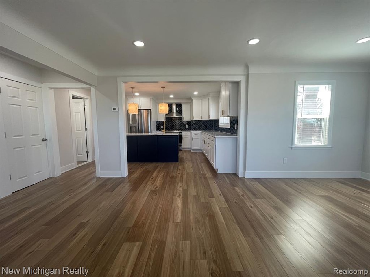 985 W Hazelhurst  St in Ferndale, MI Photo 13