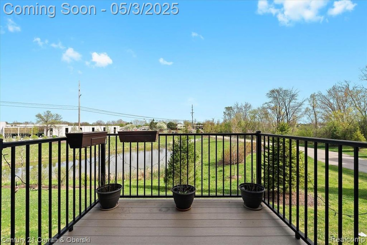 43393 Chancellor Ln in Novi, MI Photo 10