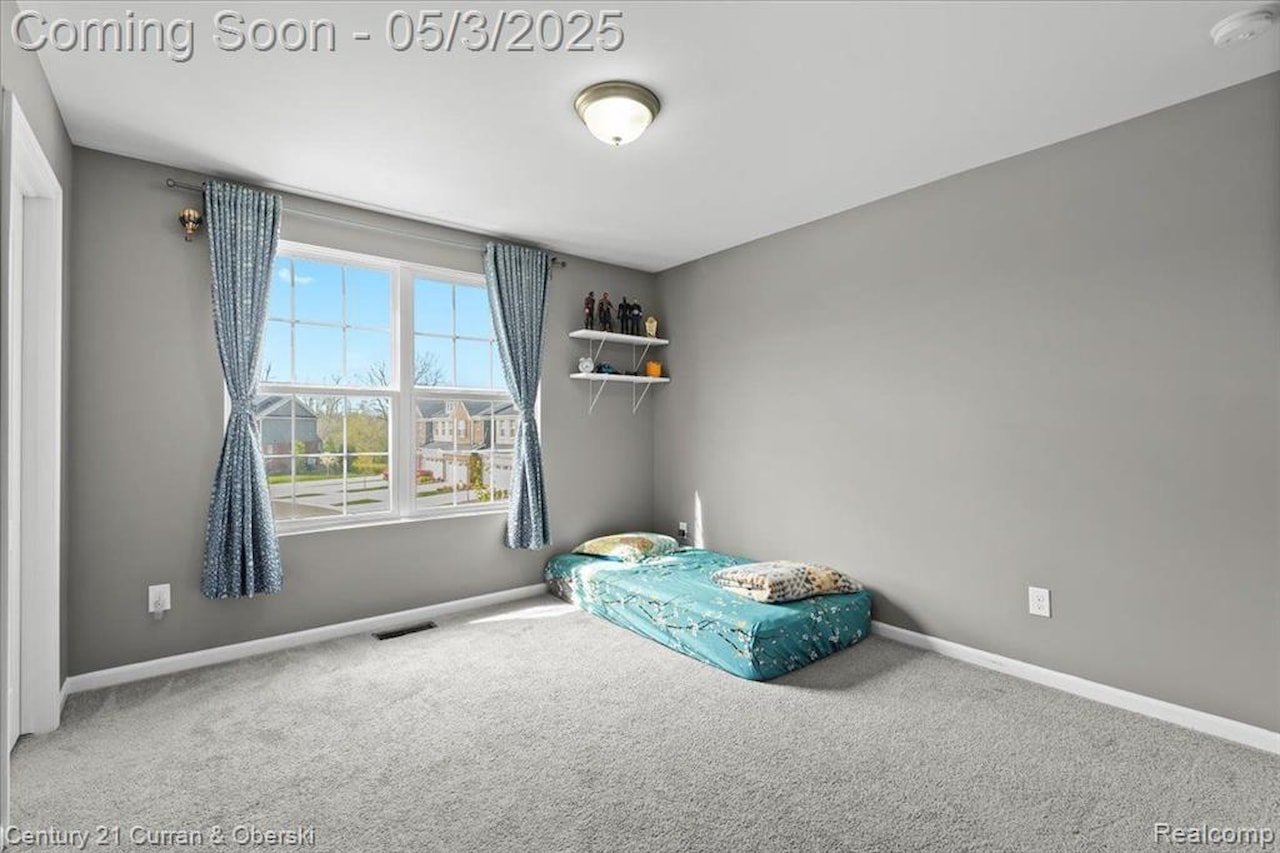 43393 Chancellor Ln in Novi, MI Photo 21