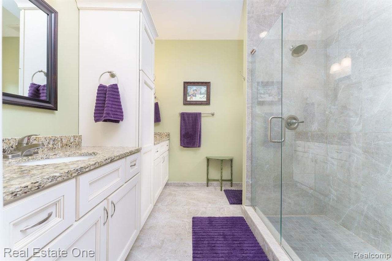 314 Dorchester Dr in Howell, MI Photo 21