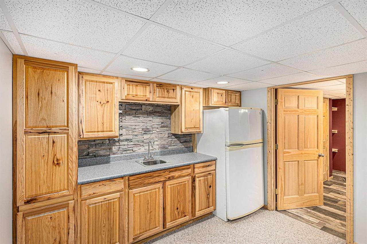 3584 Taylor Ct in Dexter, MI Photo 23