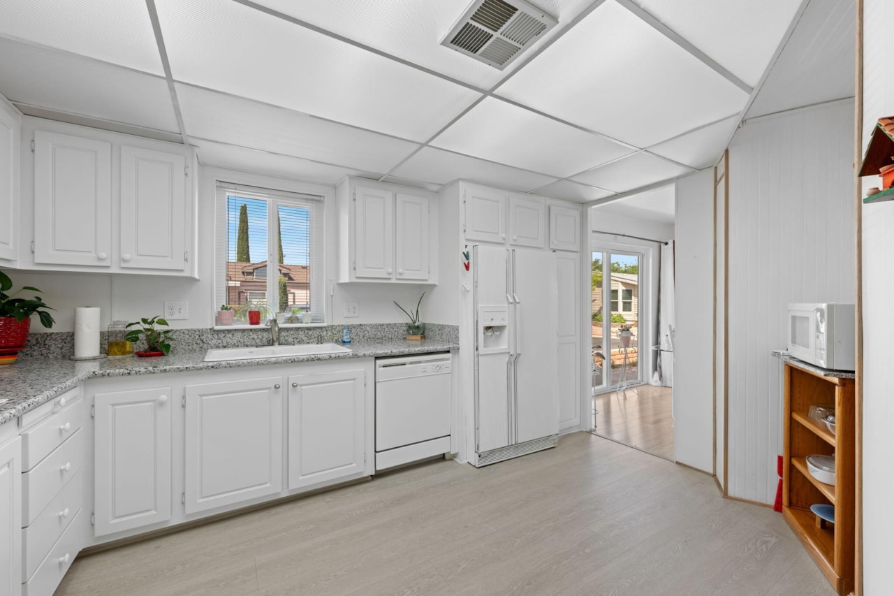 1526 N Dixie Downs #53 St George, UT 84770 home for sale, MLS#25-260866 - Erika Rogers Photo 6