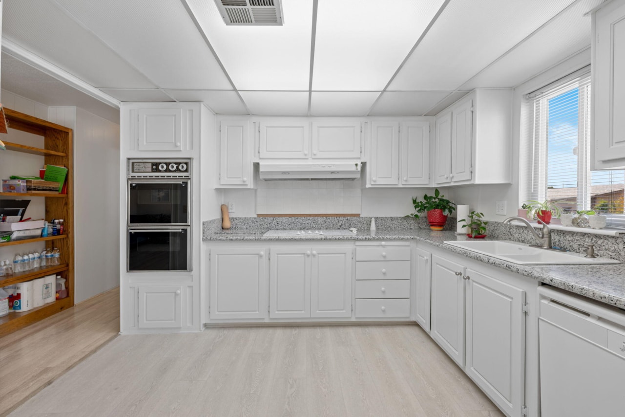 1526 N Dixie Downs #53 St George, UT 84770 home for sale, MLS#25-260866 - Erika Rogers Photo 7