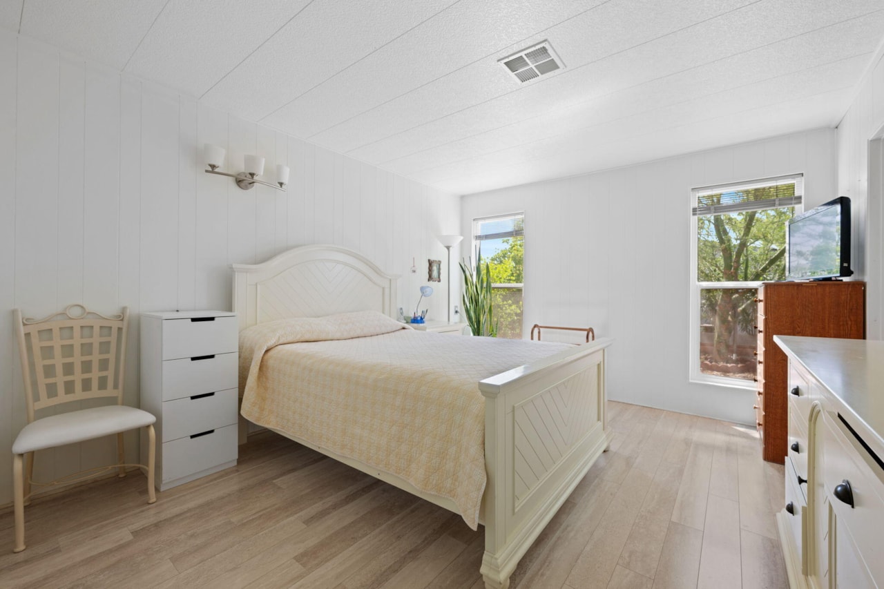 1526 N Dixie Downs #53 St George, UT 84770 home for sale, MLS#25-260866 - Erika Rogers Photo 12