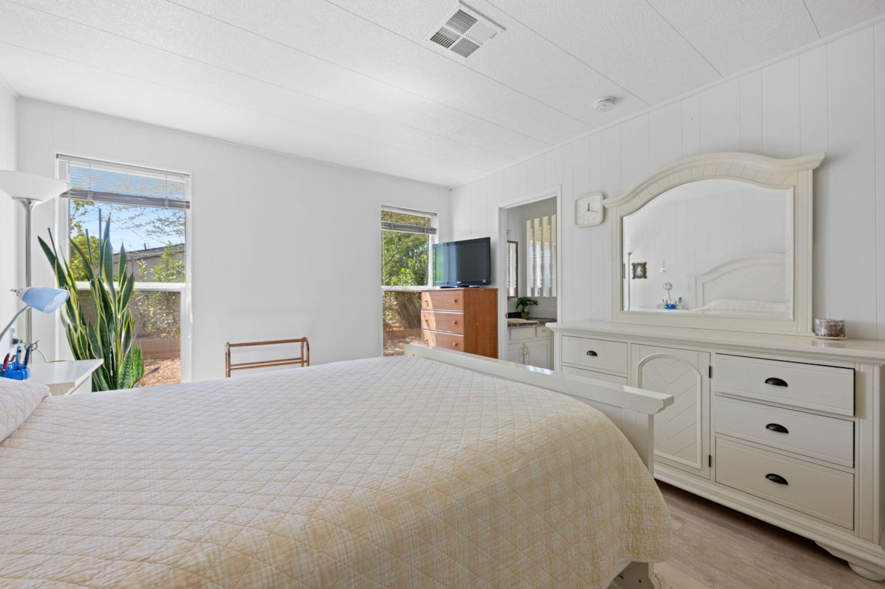 1526 N Dixie Downs #53 St George, UT 84770 home for sale, MLS#25-260866 - Erika Rogers Photo 13