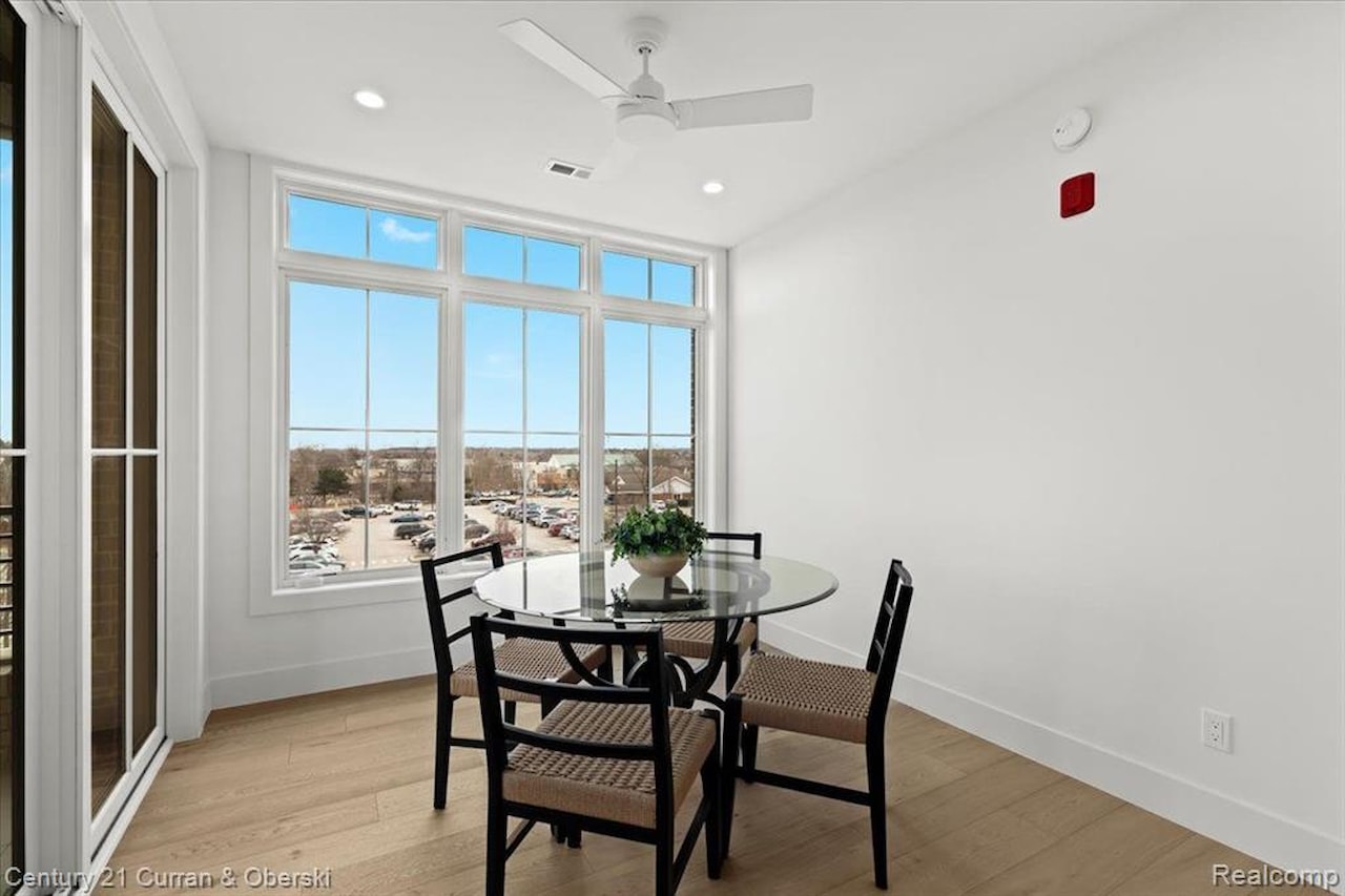 156 N Center St #UNIT 301 in Northville, MI Photo 8