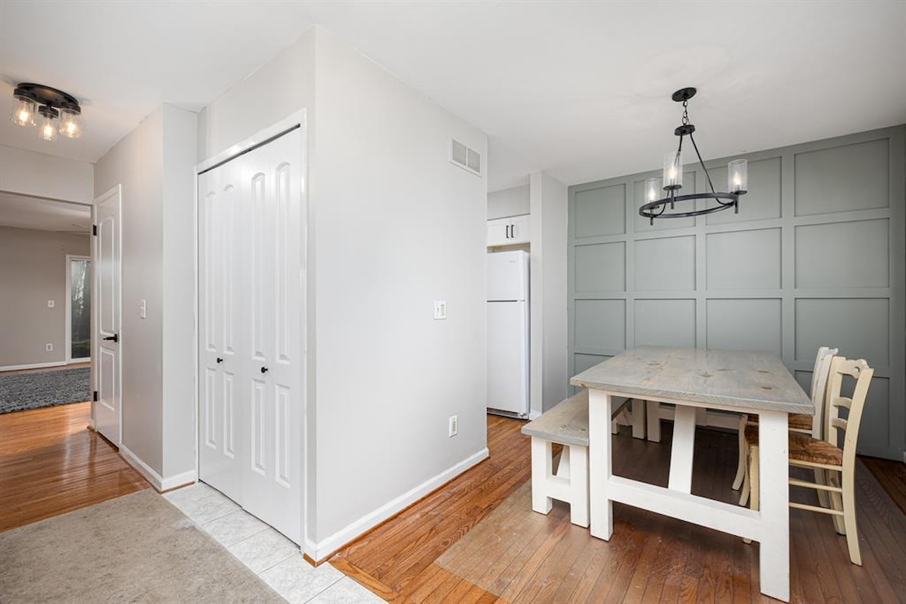 568 Foxboro Square in Brighton, MI Photo 4