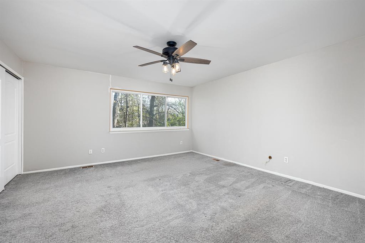 568 Foxboro Square in Brighton, MI Photo 19