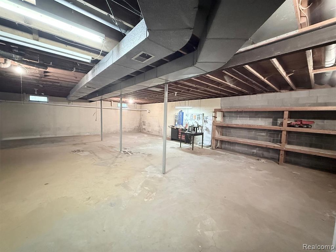 174 Knollwood Dr in Pinckney Vlg, MI Photo 18