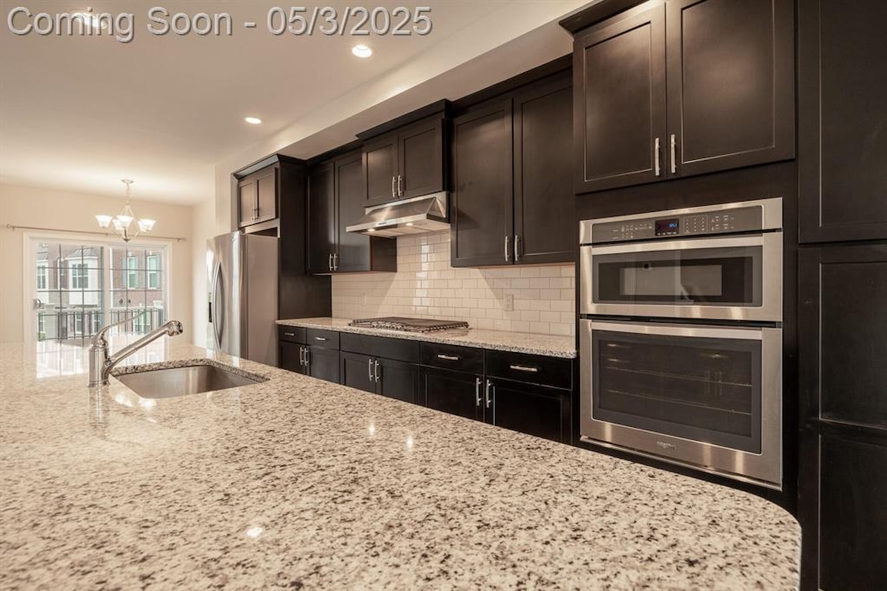 2715 S Spurway Dr in Ann Arbor, MI Photo 11