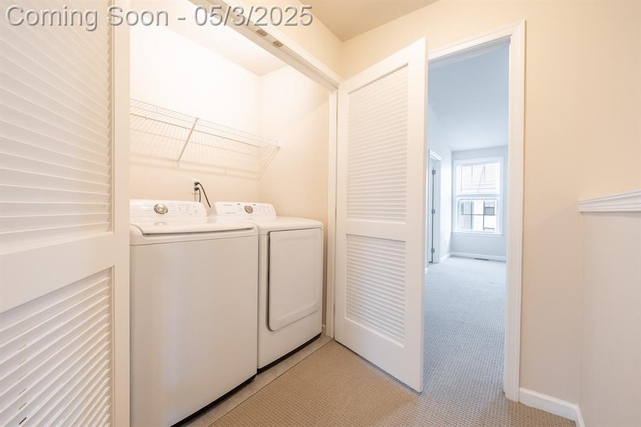 2715 S Spurway Dr in Ann Arbor, MI Photo 32