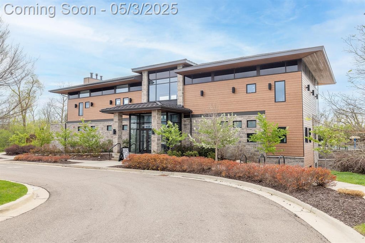 2715 S Spurway Dr in Ann Arbor, MI Photo 44