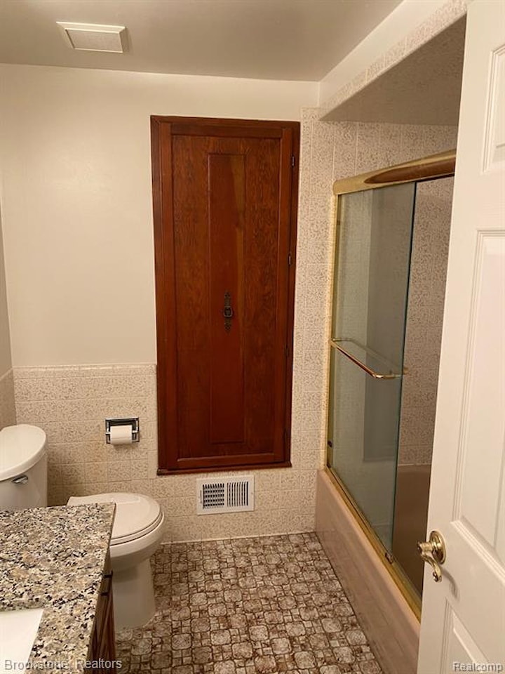 5797 Patterson Dr in Troy, MI Photo 10