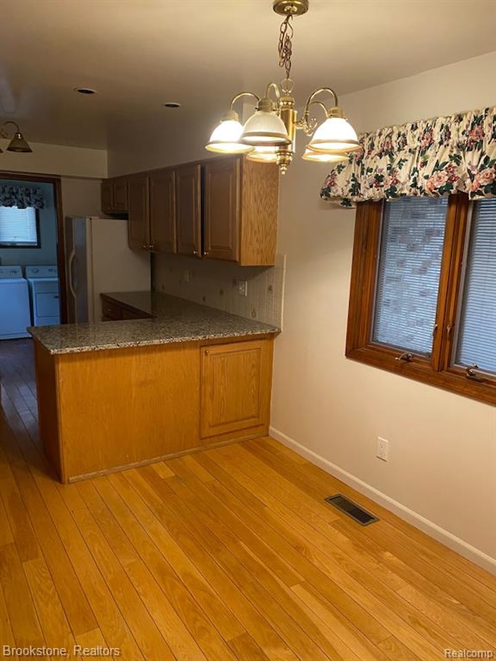5797 Patterson Dr in Troy, MI Photo 3