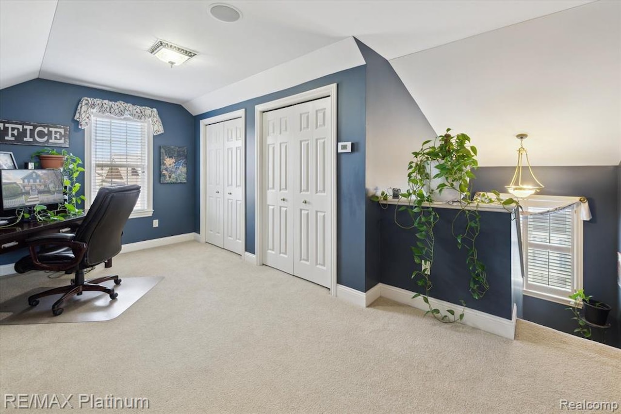 1728 Town Commons Dr in Howell, MI Photo 25