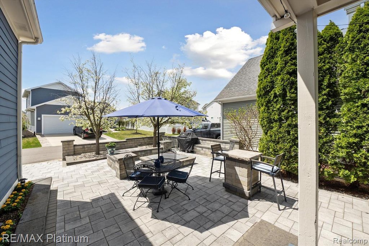 1728 Town Commons Dr in Howell, MI Photo 42