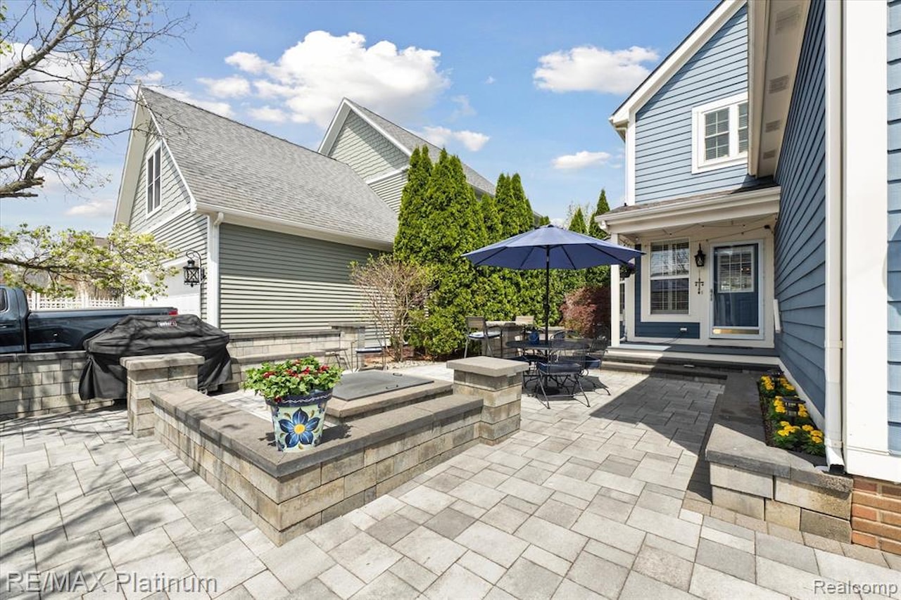1728 Town Commons Dr in Howell, MI Photo 43