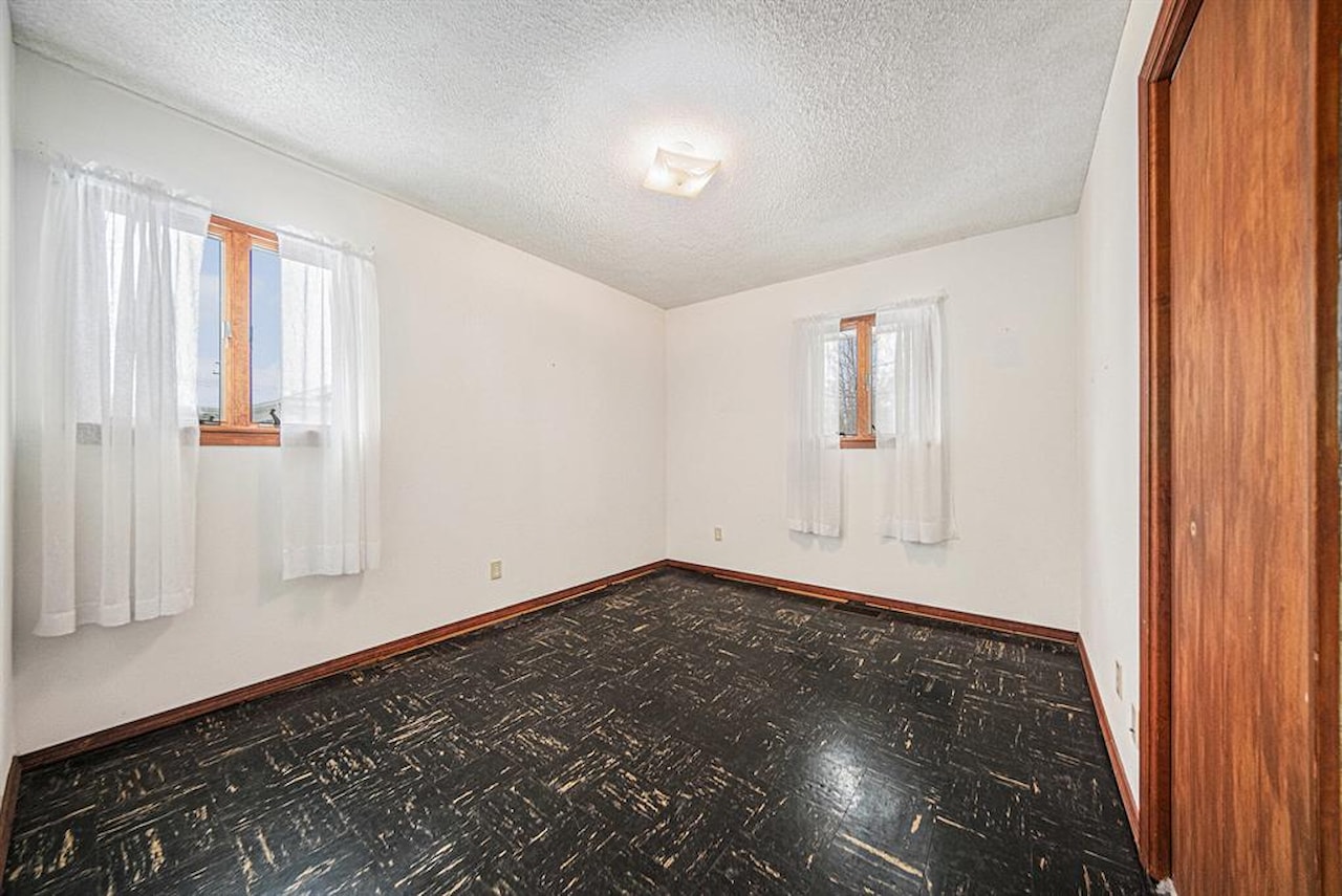 121 Wilkinson St in Chelsea, MI Photo 11