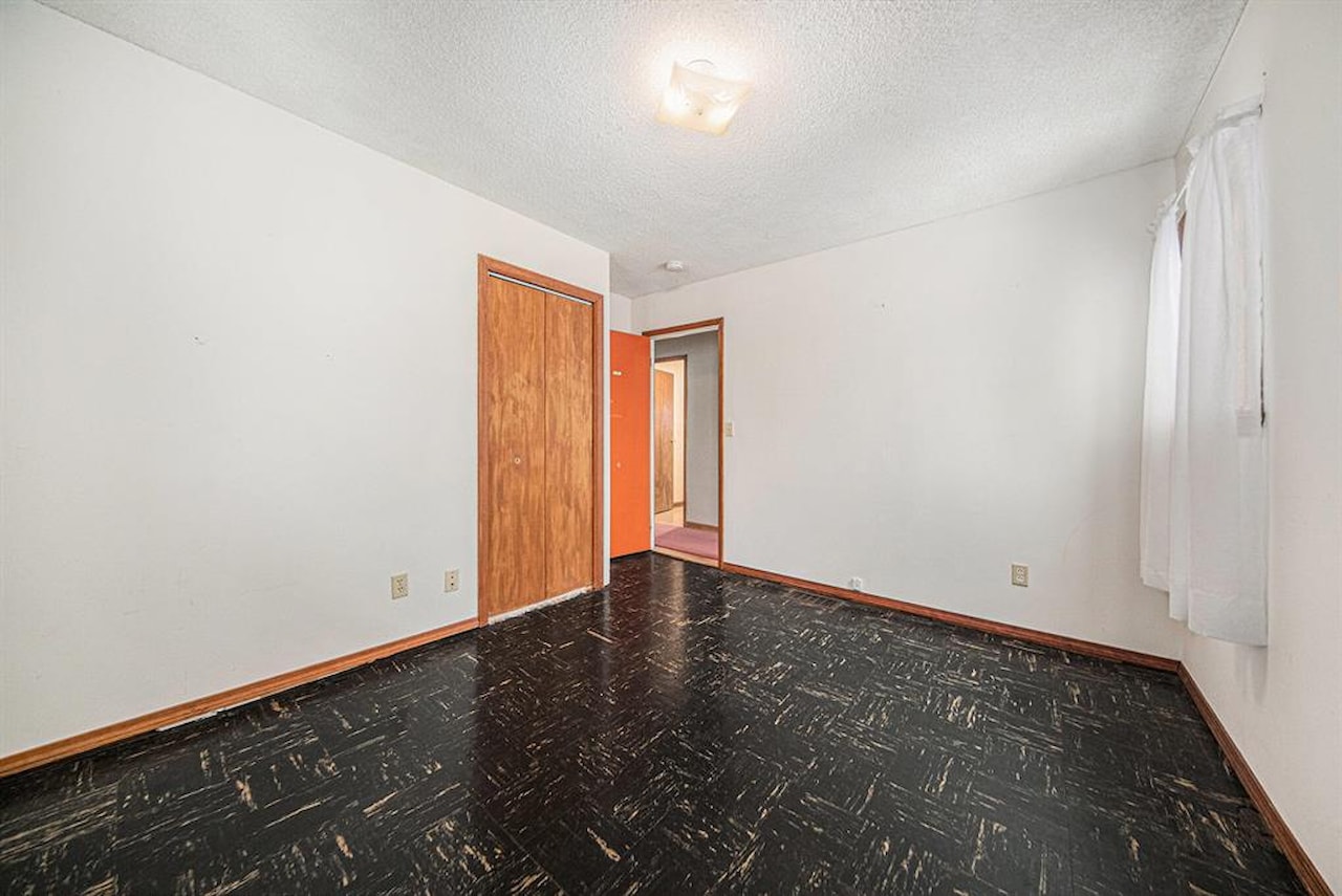 121 Wilkinson St in Chelsea, MI Photo 12