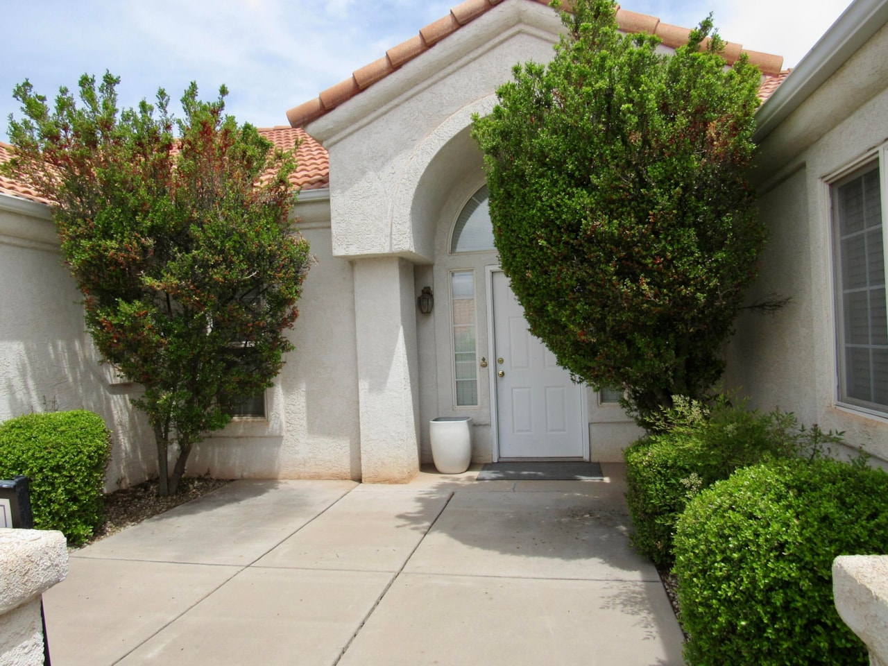 39 N Valley View DR #71 St George, UT 84770 home for sale, MLS#25-260988 - Erika Rogers Photo 2