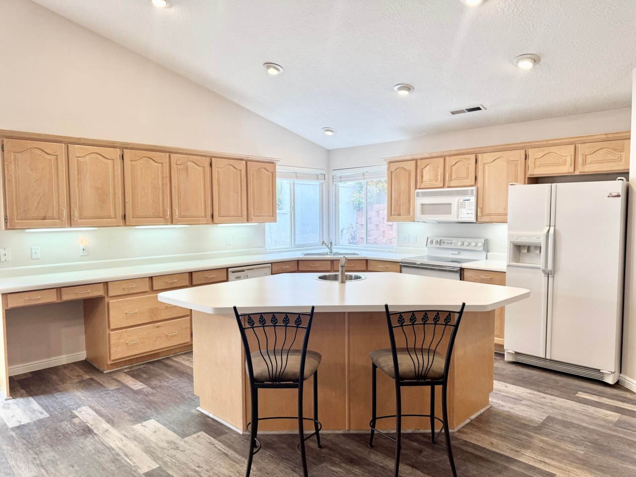 39 N Valley View DR #71 St George, UT 84770 home for sale, MLS#25-260988 - Erika Rogers Photo 8