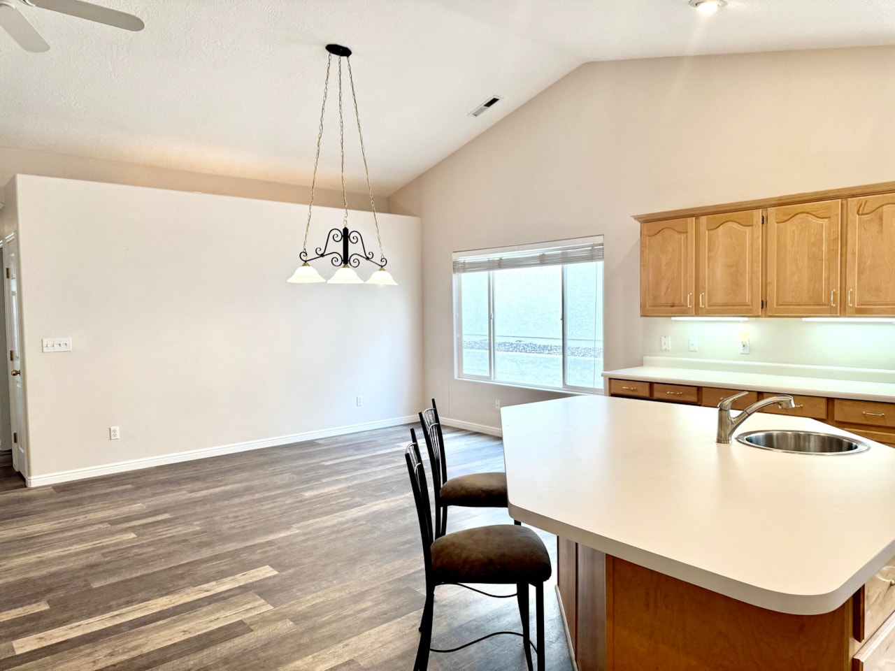 39 N Valley View DR #71 St George, UT 84770 home for sale, MLS#25-260988 - Erika Rogers Photo 10