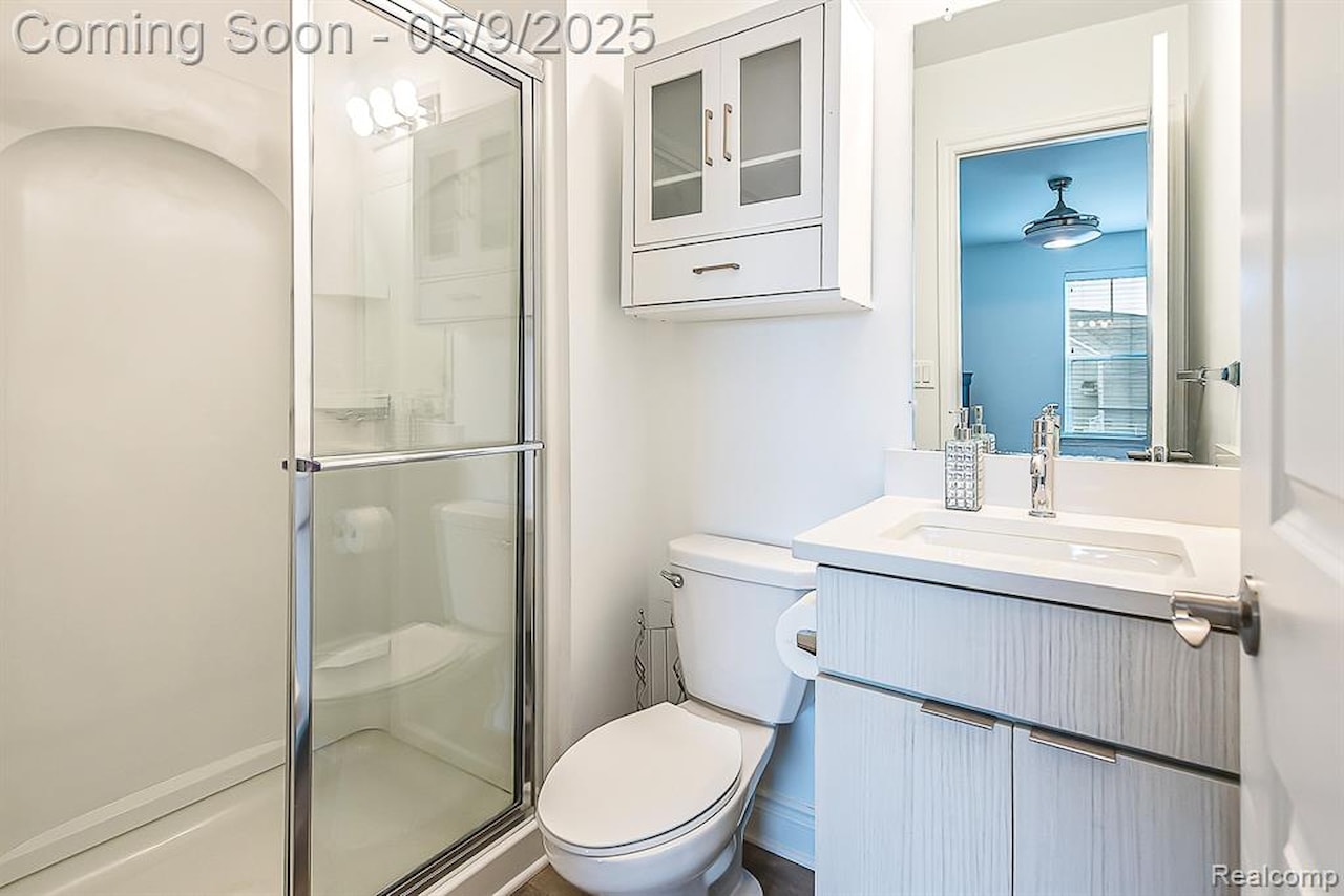 587 Anne Ave in Brighton, MI Photo 21
