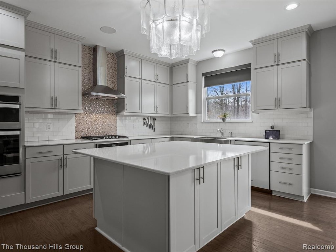 981 Corbin Rd in Rochester Hills, MI Photo 7