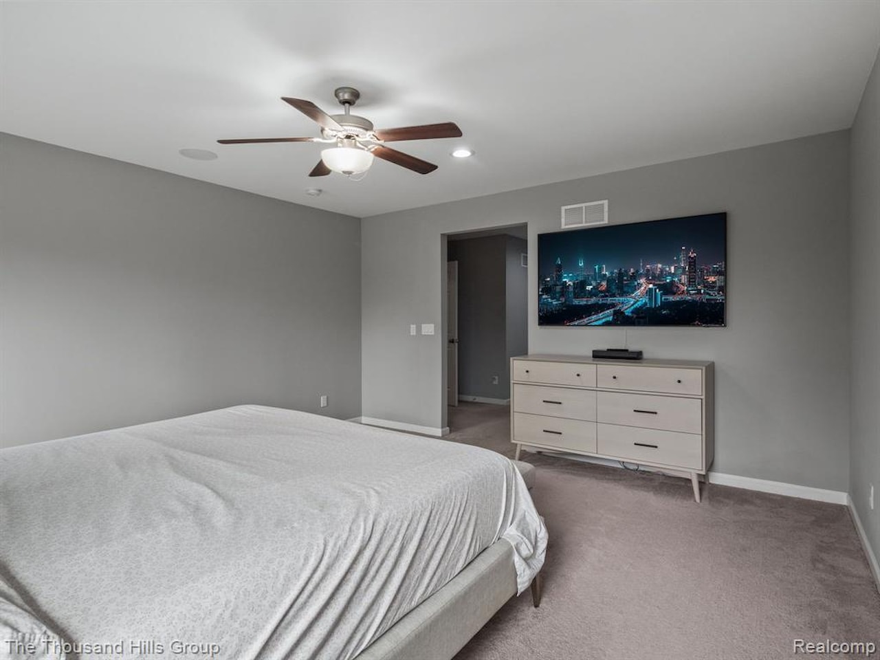 981 Corbin Rd in Rochester Hills, MI Photo 24