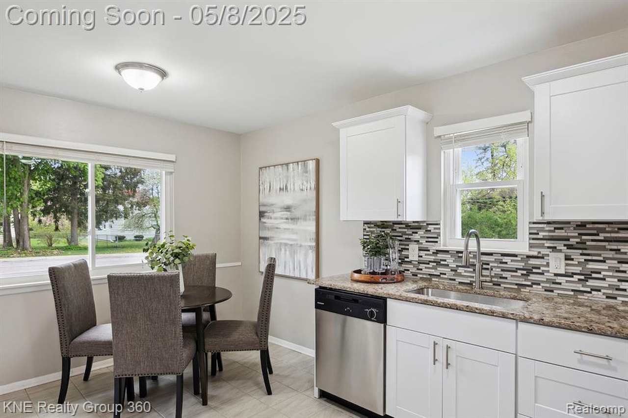 3241 Nordman Rd in Ann Arbor, MI Photo 13