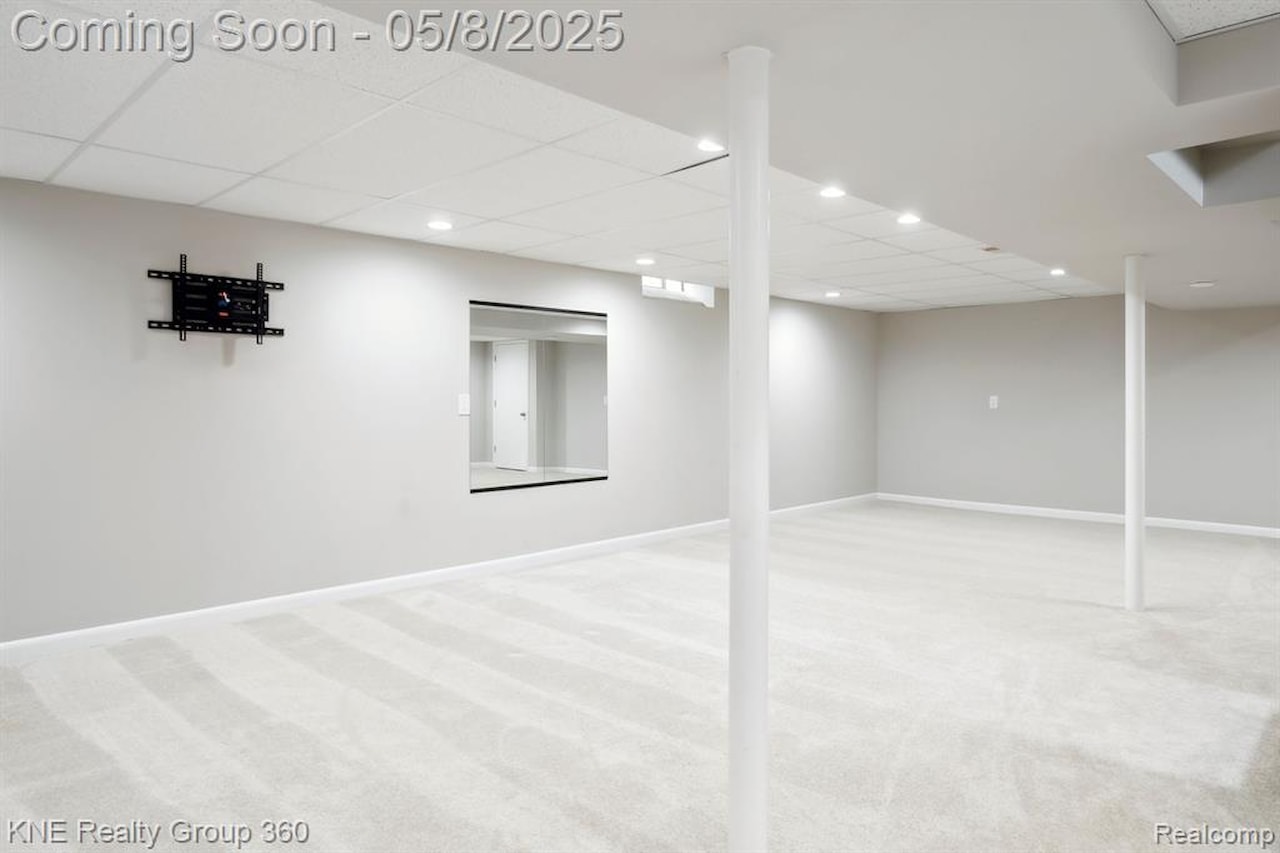 3241 Nordman Rd in Ann Arbor, MI Photo 29