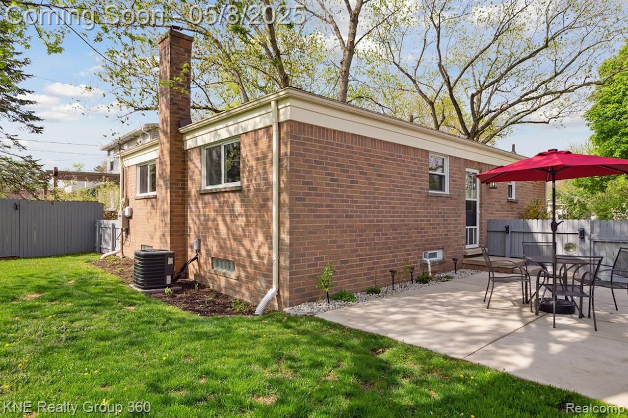 3241 Nordman Rd in Ann Arbor, MI Photo 31